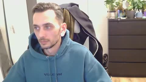 Snapshot of georgek0011 chatting on 12-16-25, 11:21 georgek0011 online show from 12-16-25, 11:21