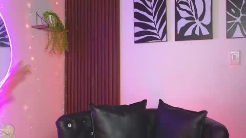 Snapshot of georgina_caruso chatting on 03-11-25, 11:59 Georgina Caruso online show from 03-11-25, 11:59