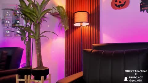 Snapshot of georgina_caruso chatting on 10-26-25, 04:07 Georgina Caruso online show from 10-26-25, 04:07