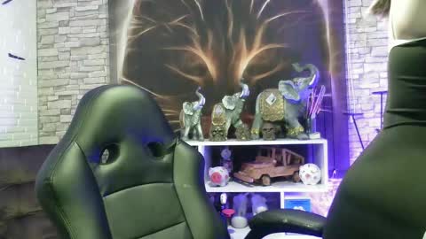 Georgina  online show from 01-12-25, 11:36