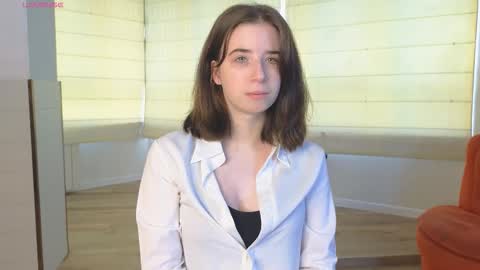 Snapshot of georginatrue chatting on 09-19-25, 03:08 My name is Kelly online show from 09-19-25, 03:08