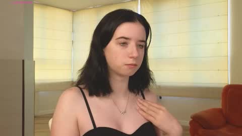 Snapshot of georginatrue chatting on 10-08-25, 03:26 My name is Kelly online show from 10-08-25, 03:26