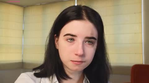 Snapshot of georginatrue chatting on 10-13-25, 03:17 My name is Kelly online show from 10-13-25, 03:17