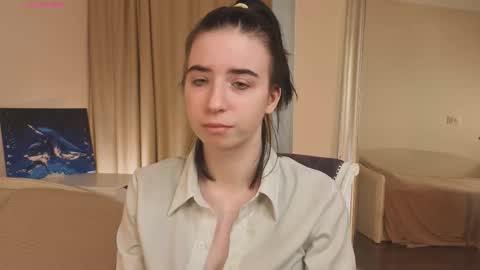 Snapshot of georginatrue chatting on 10-20-25, 03:07 My name is Kelly online show from 10-20-25, 03:07