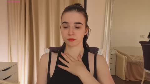 Snapshot of georginatrue chatting on 11-09-25, 03:05 My name is Kelly online show from 11-09-25, 03:05