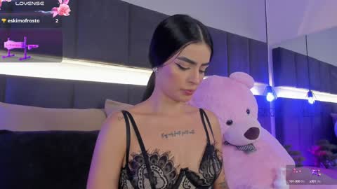 Kendal  online show from 01-23-25, 03:05