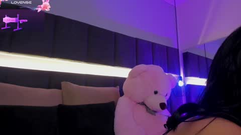 Kendal  online show from 02-01-25, 02:58