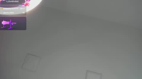 Kendal  online show from 02-13-25, 02:01