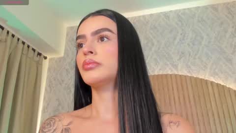 Kendal  online show from 09-14-25, 11:48