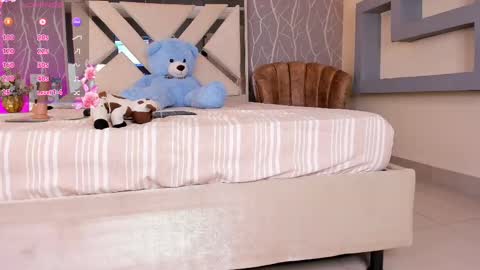    online show from 03-09-25, 01:59