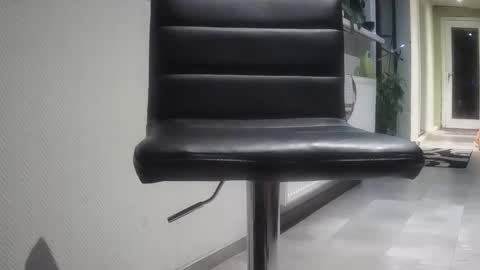 geranimo431374 online show from 10-26-25, 04:29