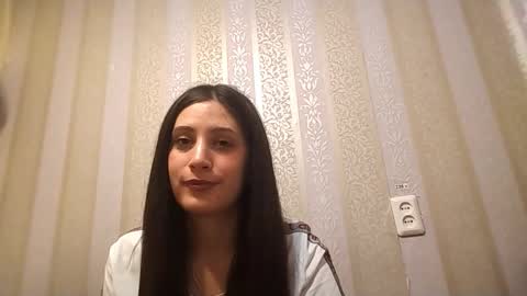 Snapshot of gerdamacaraig chatting on 10-21-25, 12:28 Kate online show from 10-21-25, 12:28
