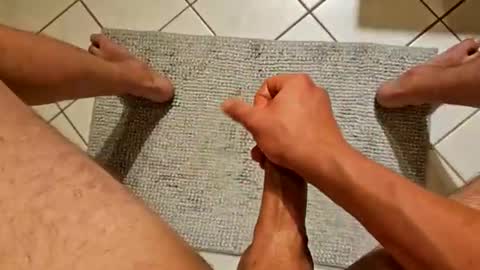 Snapshot of gerdick1 chatting on 09-23-25, 04:32 gerdick1 online show from 09-23-25, 04:32