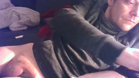 German33FFM1 online show from 12-31-24, 01:47