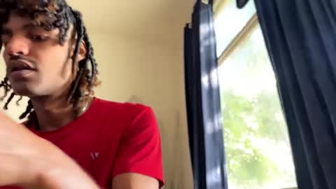 Snapshot of gerson229 chatting on 09-11-25, 11:21 gerson229 online show from 09-11-25, 11:21