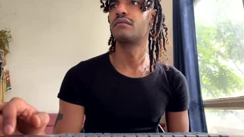 Snapshot of gerson229 chatting on 09-13-25, 11:10 gerson229 online show from 09-13-25, 11:10