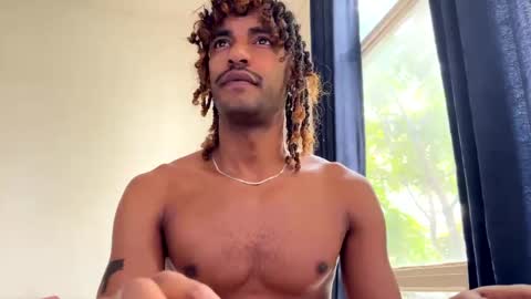 Snapshot of gerson229 chatting on 10-15-25, 10:48 gerson229 online show from 10-15-25, 10:48