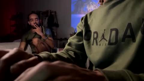 Snapshot of gerson229 chatting on 12-18-25, 11:33 gerson229 online show from 12-18-25, 11:33