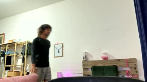 Snapshot of gerson229 chatting on 02-12-26, 10:16 gerson229 online show from 02-12-26, 10:16