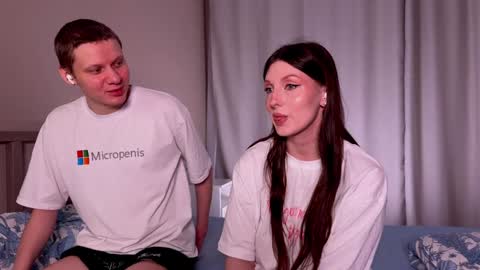 Snapshot of gethigh_ chatting on 02-09-25, 01:00 Liz and Mark online show from 02-09-25, 01:00