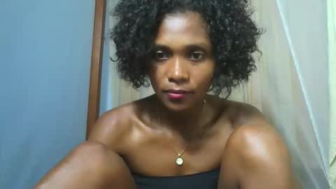 gggloria online show from 11-25-25, 08:09