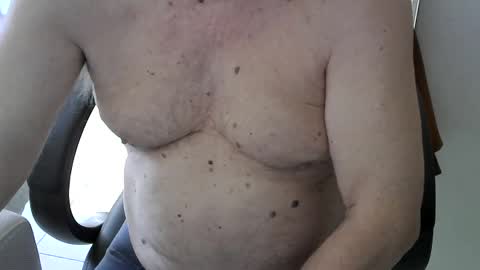 Snapshot of gh1952ma chatting on 02-17-25, 12:38 Gisse online show from 02-17-25, 12:38