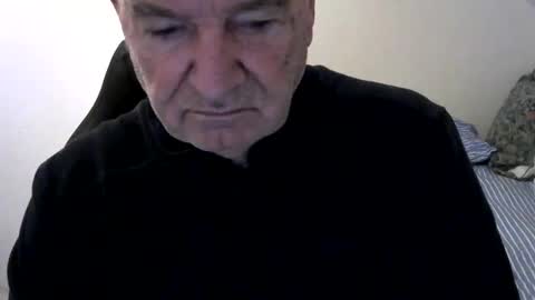 Snapshot of gh1952ma chatting on 12-23-25, 07:39 Gisse online show from 12-23-25, 07:39