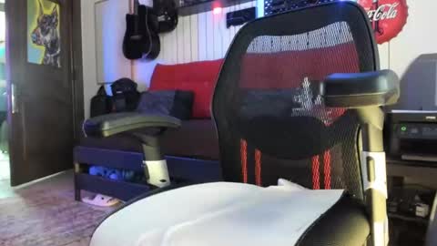 DarkMan online show from 12-30-24, 09:37