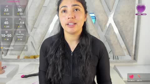 Snapshot of ghanimastrom chatting on 01-16-25, 01:16 Danna Astrom online show from 01-16-25, 01:16