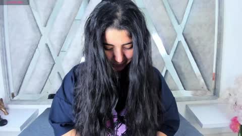 Snapshot of ghanimastrom chatting on 01-29-25, 07:15 Danna Astrom online show from 01-29-25, 07:15