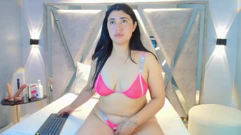 Snapshot of ghanimastrom chatting on 09-10-25, 11:49 Danna Astrom online show from 09-10-25, 11:49