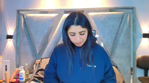 Snapshot of ghanimastrom chatting on 10-11-25, 11:47 Danna Astrom online show from 10-11-25, 11:47