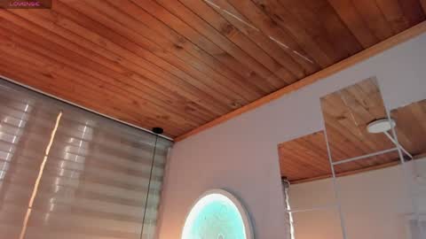 Allison  online show from 03-27-26, 08:08