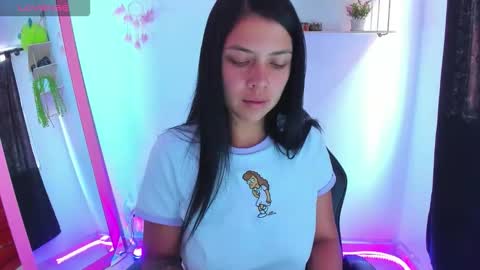 giaaaa   online show from 01-08-26, 04:09