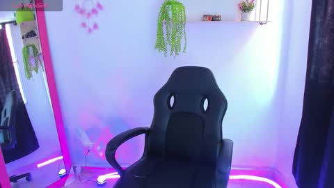 giaaaa   online show from 01-16-26, 02:54