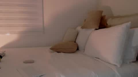 Gia Ferh online show from 01-21-25, 01:39