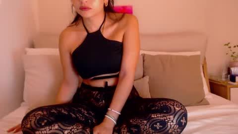 Gia Ferh online show from 09-14-25, 12:21