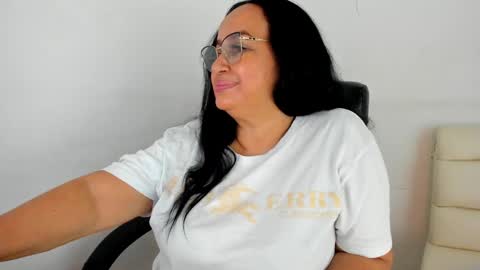 nahomi online show from 01-04-25, 04:33