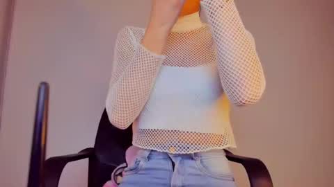 GIA WHITE Independet  online show from 10-23-25, 04:45