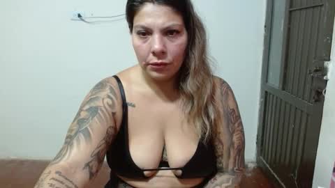 Snapshot of giannaswift chatting on 11-30-25, 06:06 Gianna.. online show from 11-30-25, 06:06