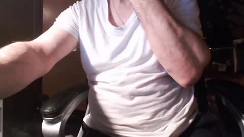 Snapshot of gianni9000000 chatting on 02-04-25, 08:49 Gianni9000000 online show from 02-04-25, 08:49