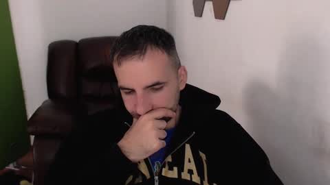 Snapshot of gianni_lion chatting on 03-12-25, 12:57 Gianni online show from 03-12-25, 12:57