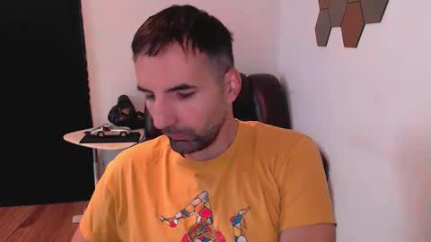 Snapshot of gianni_lion chatting on 10-16-25, 11:22 Gianni online show from 10-16-25, 11:22