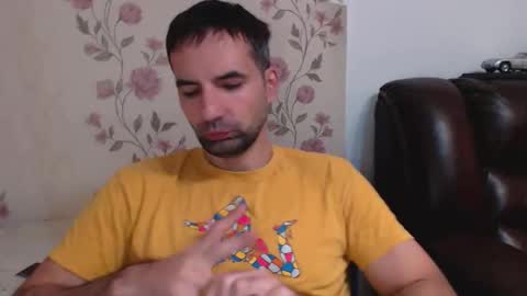 Snapshot of gianni_lion chatting on 11-28-25, 02:42 Gianni online show from 11-28-25, 02:42