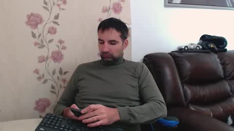 Snapshot of gianni_lion chatting on 12-16-25, 11:59 Gianni online show from 12-16-25, 11:59