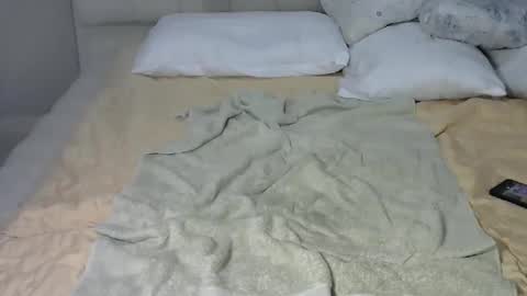 giant_couples online show from 11-16-25, 07:58