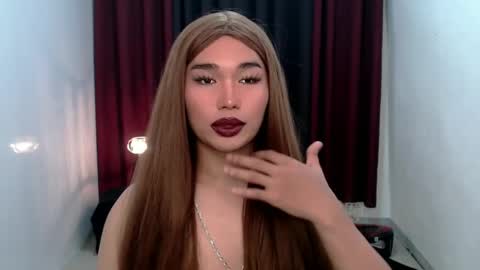 Snapshot of giaxxx01 chatting on 12-27-24, 07:29 Gia X online show from 12-27-24, 07:29