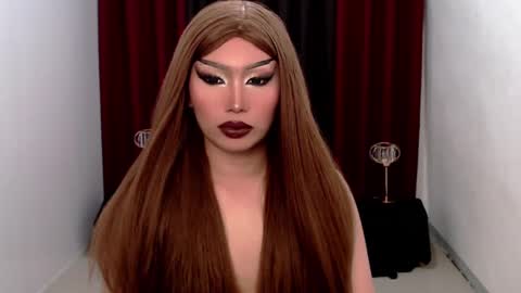 Snapshot of giaxxx01 chatting on 01-10-25, 07:25 Gia X online show from 01-10-25, 07:25