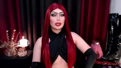 Snapshot of giaxxx01 chatting on 09-24-25, 07:01 Gia X online show from 09-24-25, 07:01