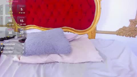 Gigi  online show from 11-14-25, 03:11